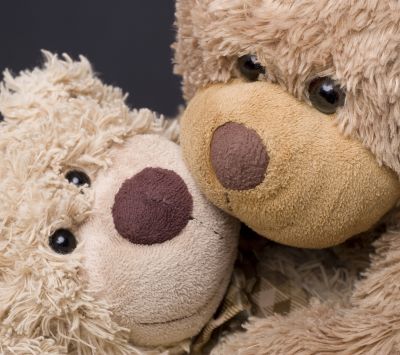 Ositos de peluche abrazándose