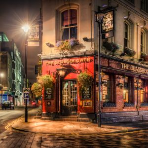 Pub Encantador de Noche
