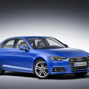 Sedán Audi A4 Azul