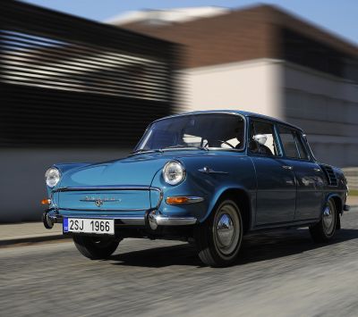 Coche Clásico Azul