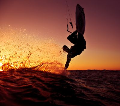 Kitesurfing al Atardecer