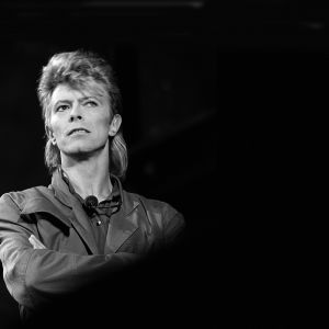 Retrato en Blanco y Negro de David Bowie
