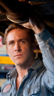 Ryan Gosling en escena automotriz