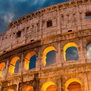 Coliseo al Anochecer