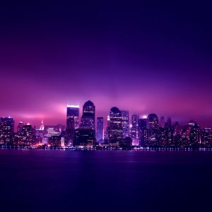 Horizonte de la ciudad de noche