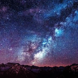 Impresionante Cielo Nocturno con Vía Láctea